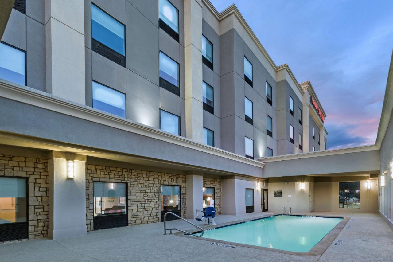 Hampton Inn & Suites Dallas I-30 Cockrell Hill, Tx Εξωτερικό φωτογραφία